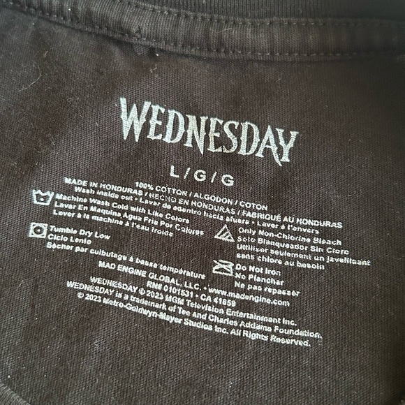 Wednesday T-Shirt 🦇 - Picture 5 of 9